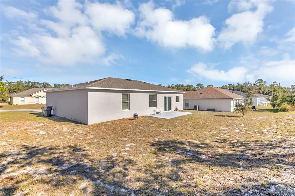 For Sale: $275,000 (3 beds, 2 baths, 1273 Square Feet)