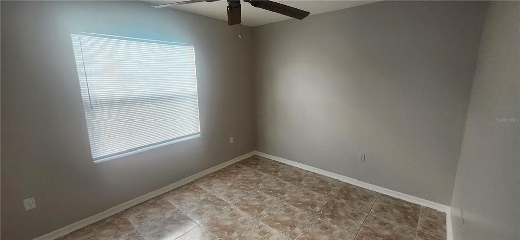 待售: $330,000 (3 贝兹, 2 浴室, 1664 平方英尺)