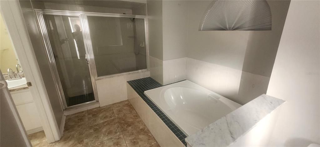 待售: $330,000 (3 贝兹, 2 浴室, 1664 平方英尺)