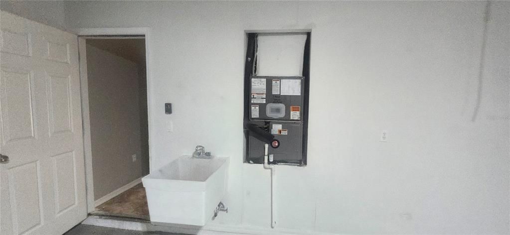 待售: $330,000 (3 贝兹, 2 浴室, 1664 平方英尺)