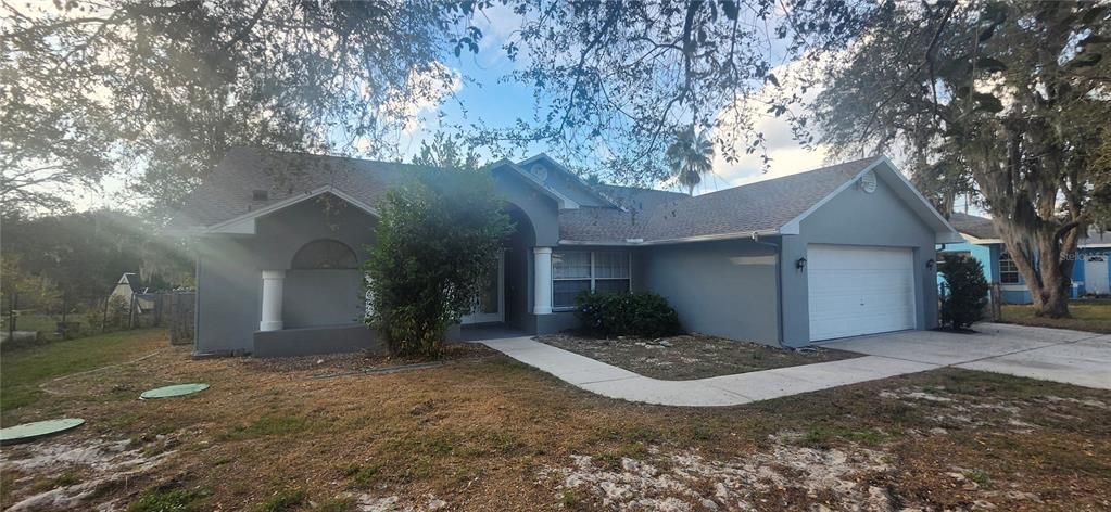 待售: $330,000 (3 贝兹, 2 浴室, 1664 平方英尺)