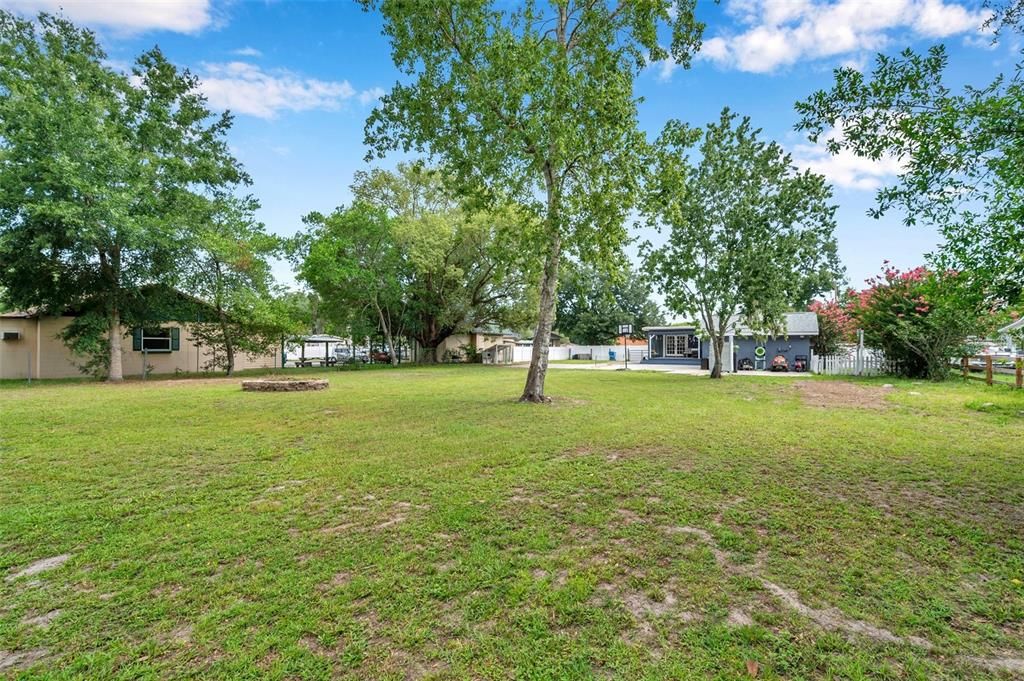 For Rent: $2,450 (3 beds, 2 baths, 1995 Square Feet)