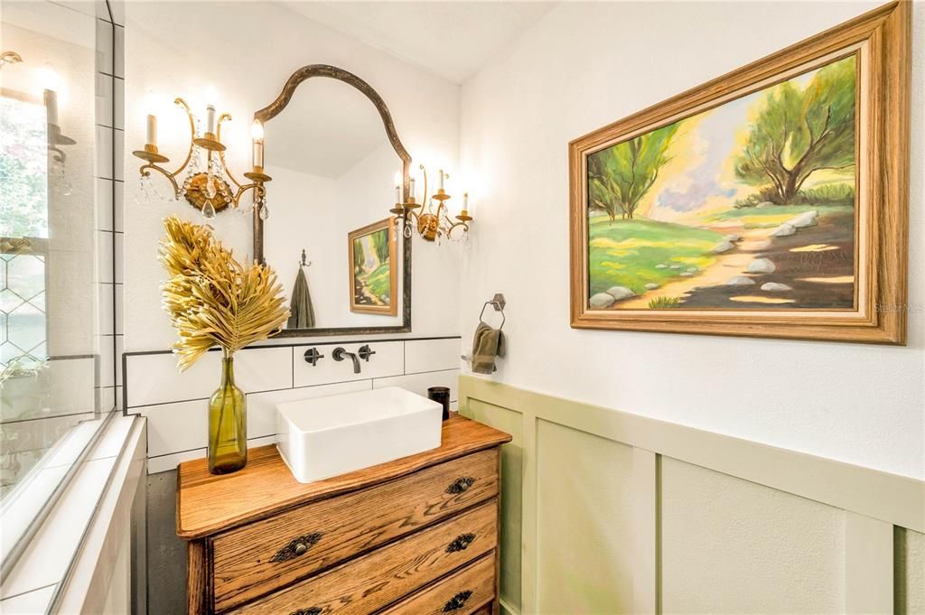 For Rent: $2,450 (3 beds, 2 baths, 1995 Square Feet)