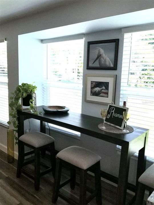 For Rent: $2,900 (3 beds, 2 baths, 1102 Square Feet)