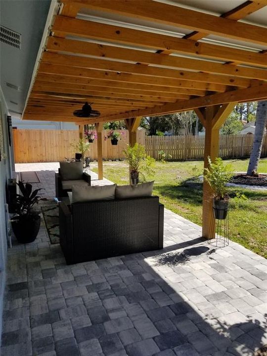 For Rent: $2,900 (3 beds, 2 baths, 1102 Square Feet)