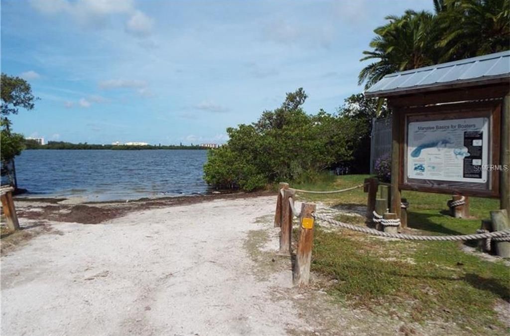 For Rent: $2,900 (3 beds, 2 baths, 1102 Square Feet)