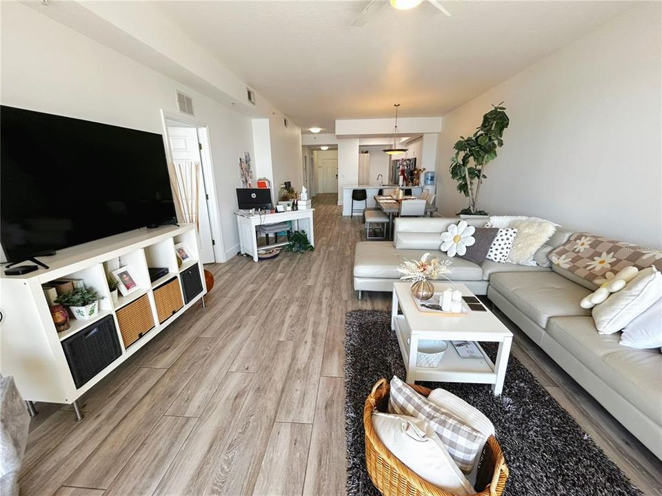 В аренду: $3,000 (3 спален, 2 ванн, 1810 Квадратных фут)