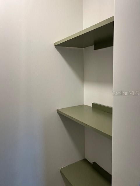 待售: $239,990 (2 贝兹, 1 浴室, 720 平方英尺)