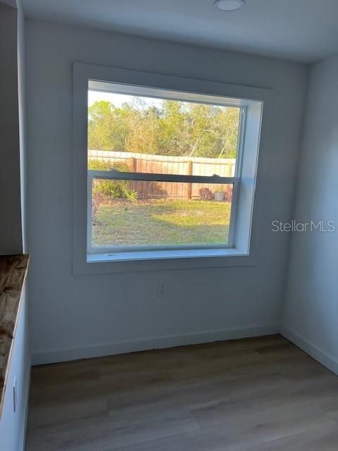 待售: $239,990 (2 贝兹, 1 浴室, 720 平方英尺)