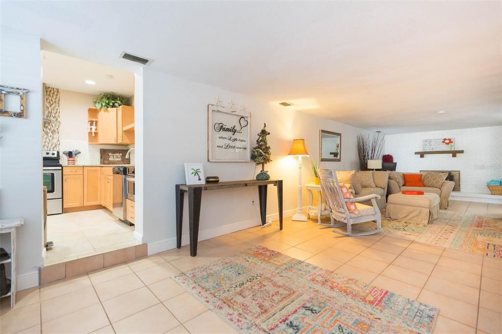 For Rent: $3,600 (2 beds, 2 baths, 1692 Square Feet)