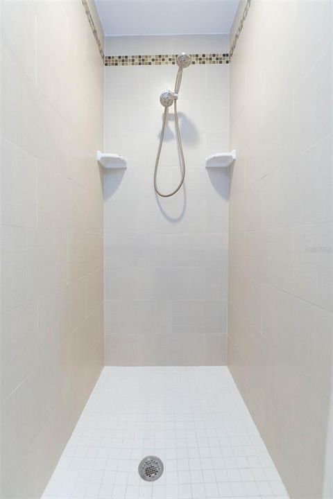 For Rent: $3,600 (2 beds, 2 baths, 1692 Square Feet)