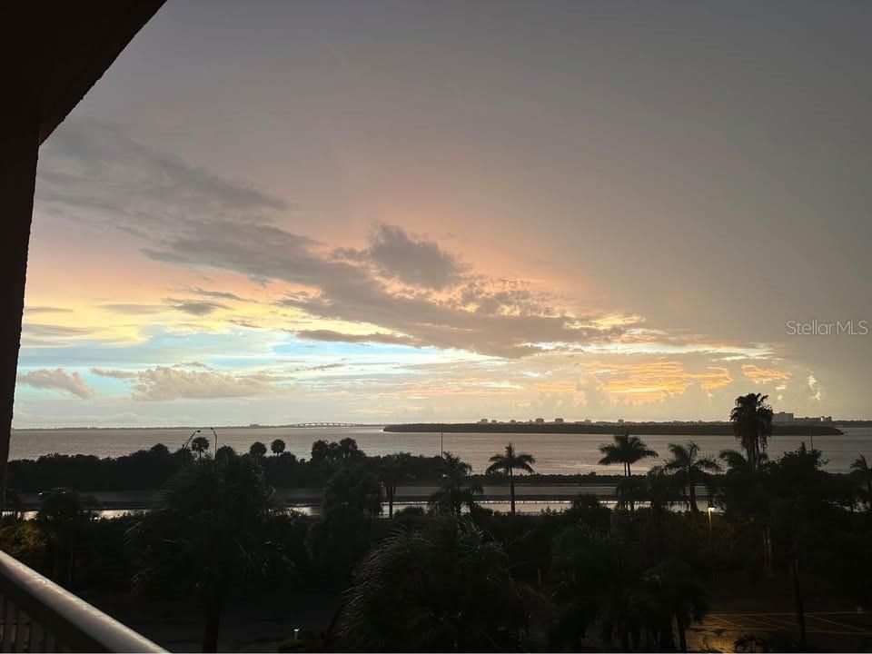 出租: $2,850 (2 贝兹, 2 浴室, 1140 平方英尺)