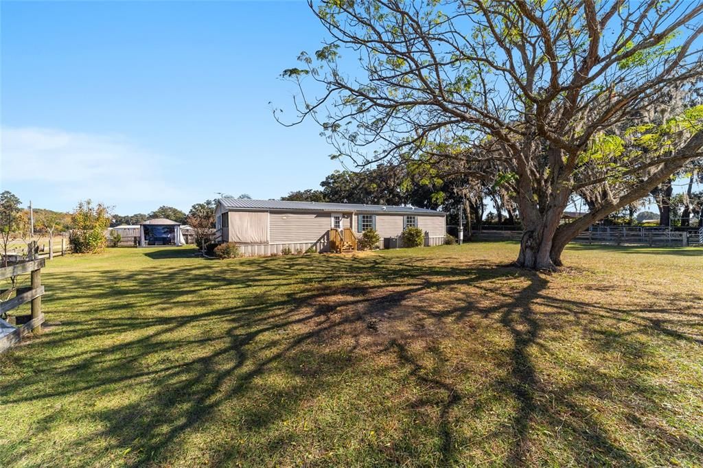 For Sale: $349,900 (3 beds, 2 baths, 1670 Square Feet)