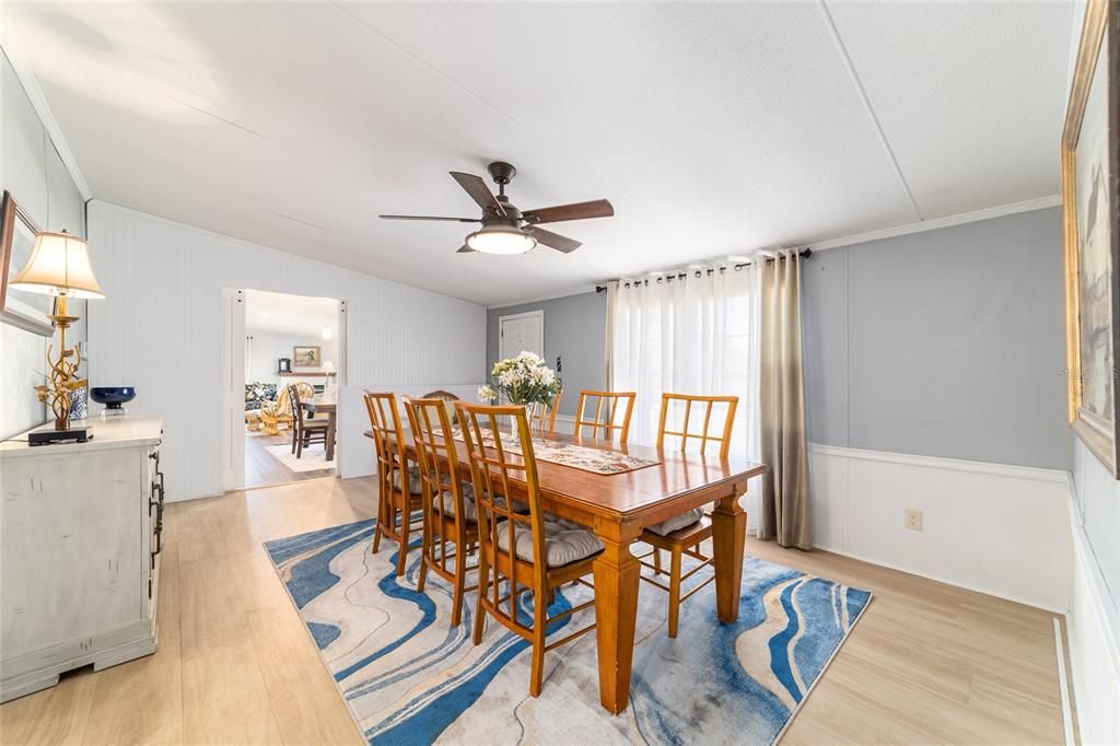 For Sale: $349,900 (3 beds, 2 baths, 1670 Square Feet)