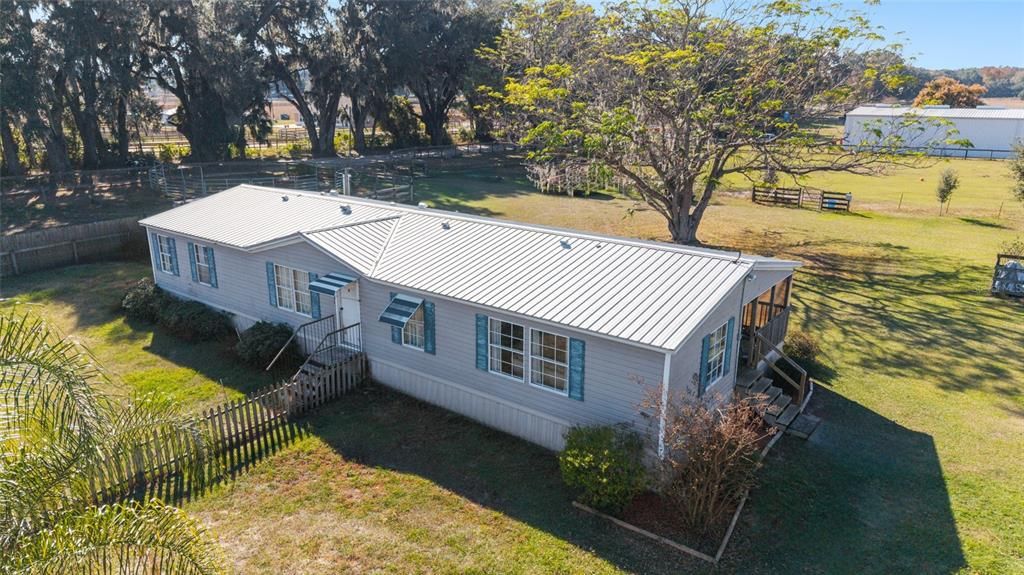 For Sale: $349,900 (3 beds, 2 baths, 1670 Square Feet)