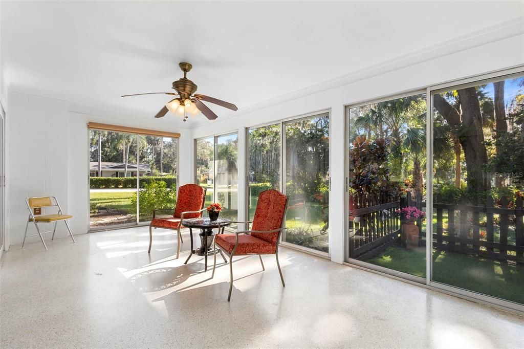 待售: $450,000 (2 贝兹, 2 浴室, 1589 平方英尺)