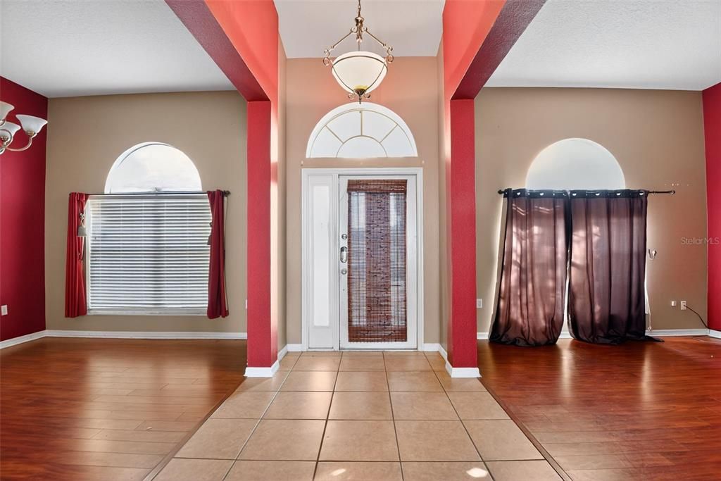 For Sale: $369,000 (4 beds, 3 baths, 2397 Square Feet)