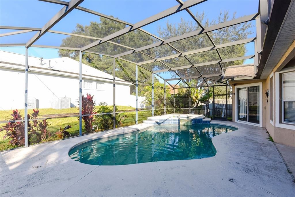 For Sale: $369,000 (4 beds, 3 baths, 2397 Square Feet)