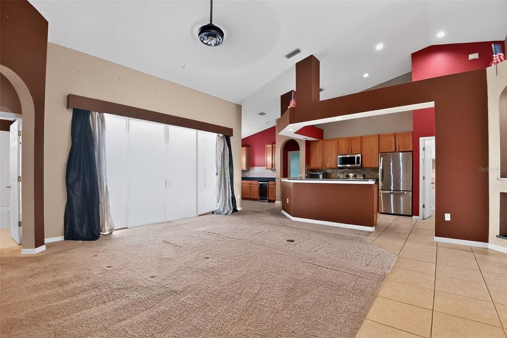 For Sale: $369,000 (4 beds, 3 baths, 2397 Square Feet)