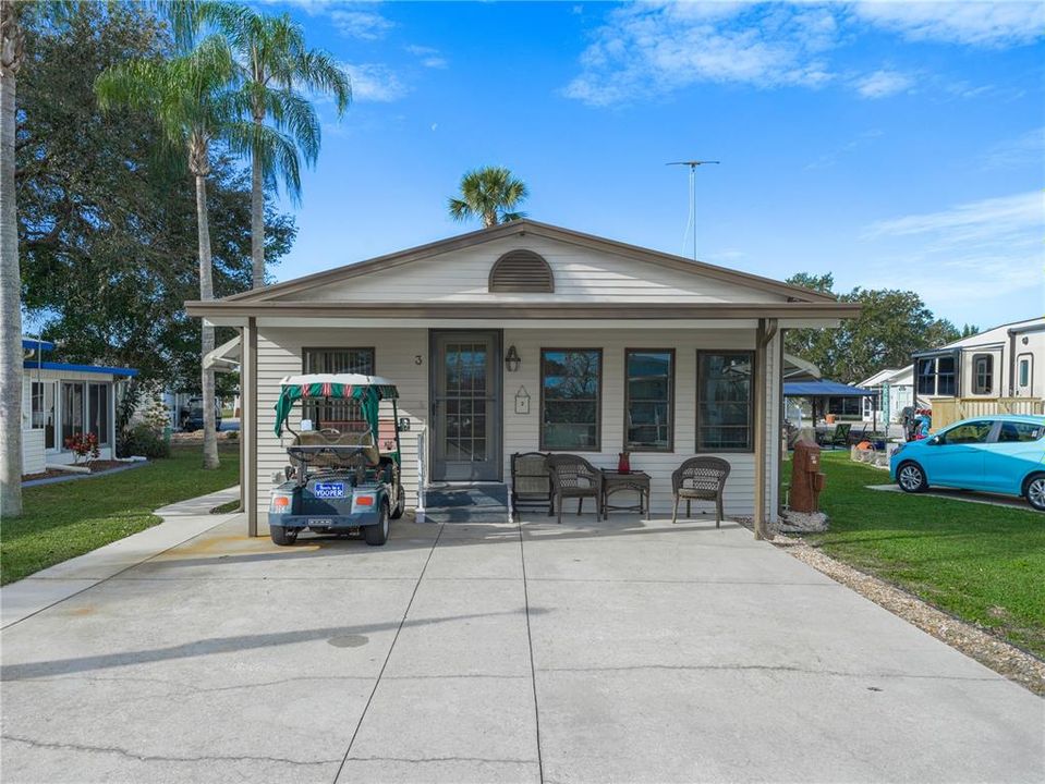 待售: $125,000 (2 贝兹, 1 浴室, 744 平方英尺)