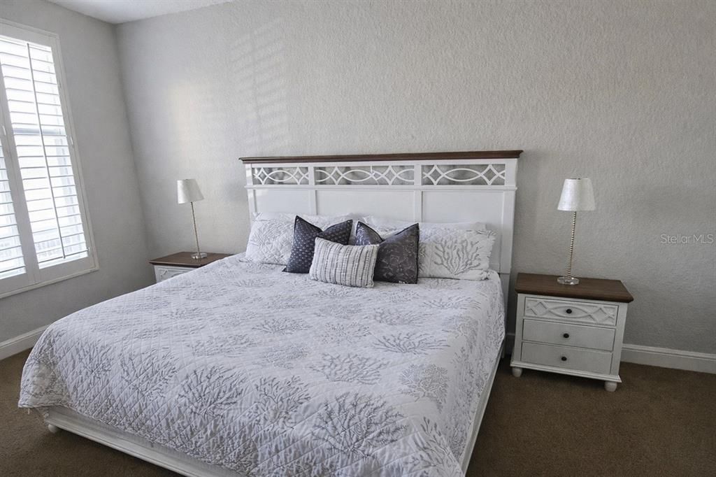 На продажу: $228,999 (4 спален, 3 ванн, 1762 Квадратных фут)