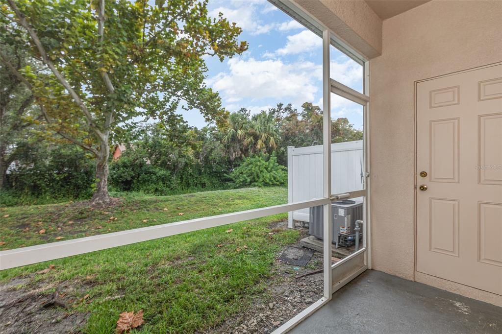 待售: $259,990 (2 贝兹, 2 浴室, 1003 平方英尺)