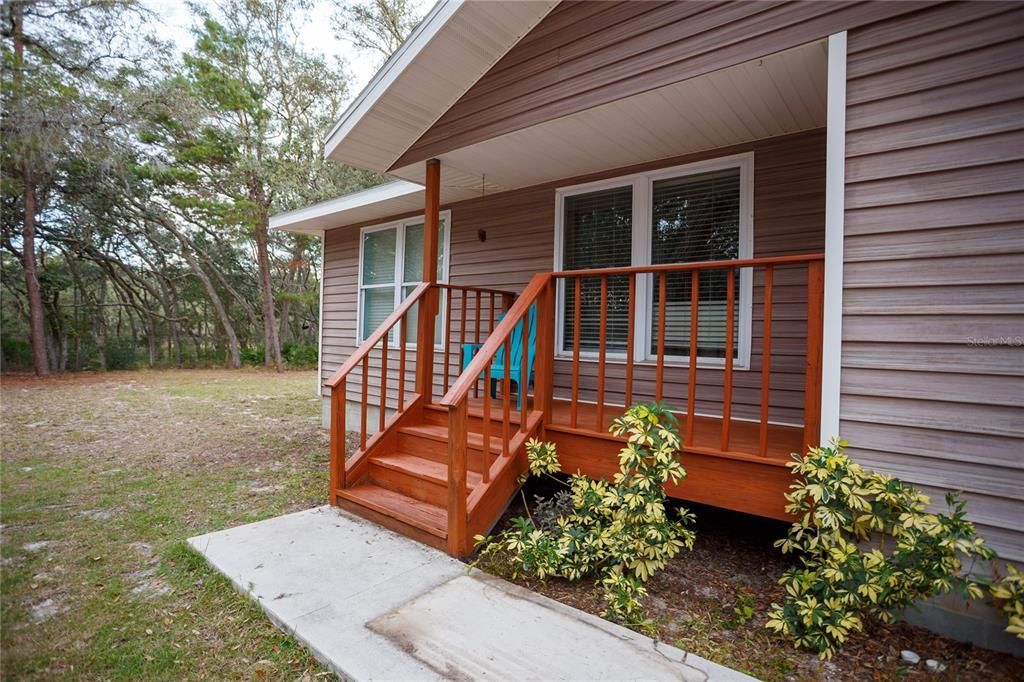 En Venta: $569,900 (3 camas, 2 baños, 1948 Pies cuadrados)