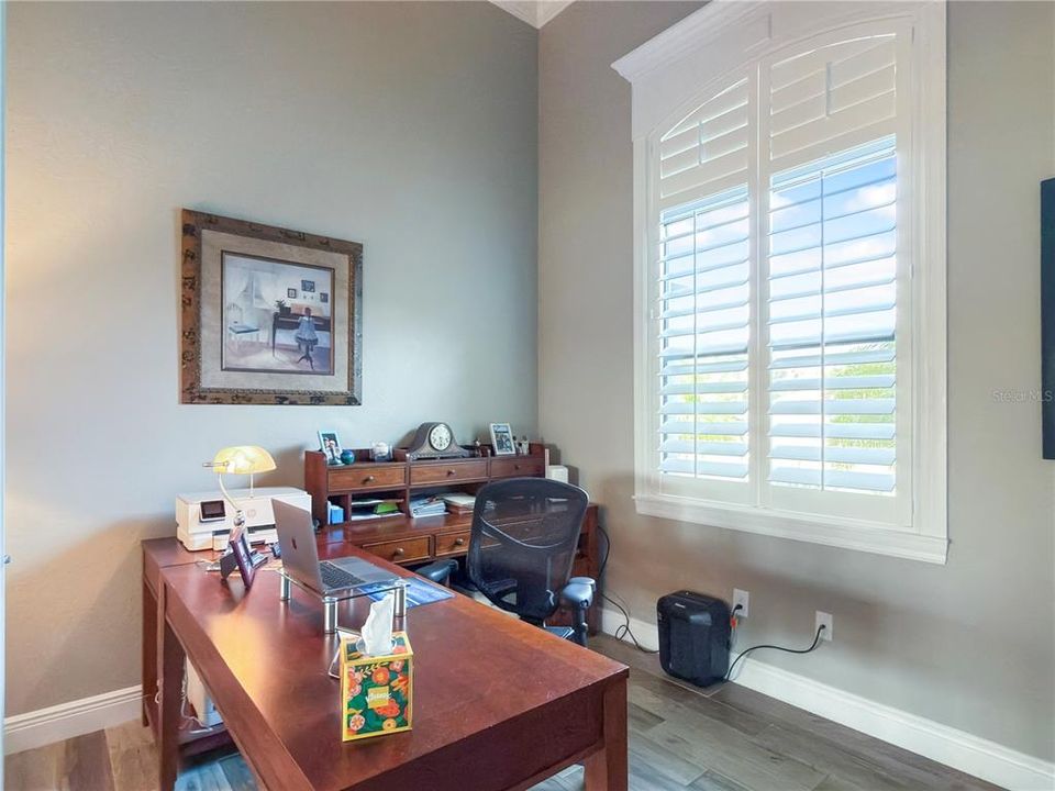 Activo con contrato: $720,000 (3 camas, 3 baños, 2177 Pies cuadrados)