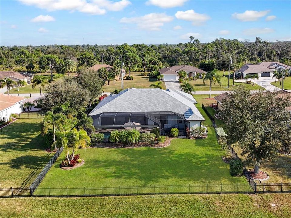 Activo con contrato: $720,000 (3 camas, 3 baños, 2177 Pies cuadrados)