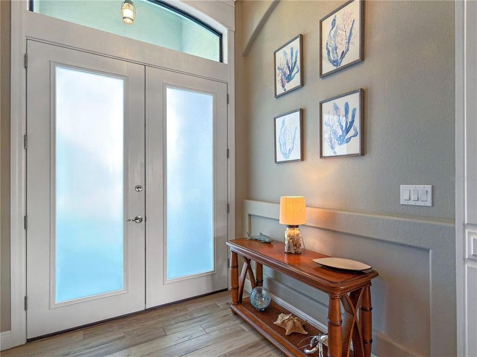 Activo con contrato: $720,000 (3 camas, 3 baños, 2177 Pies cuadrados)