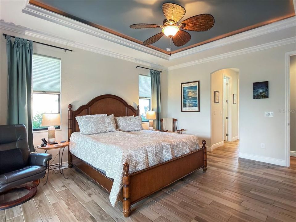 Activo con contrato: $720,000 (3 camas, 3 baños, 2177 Pies cuadrados)