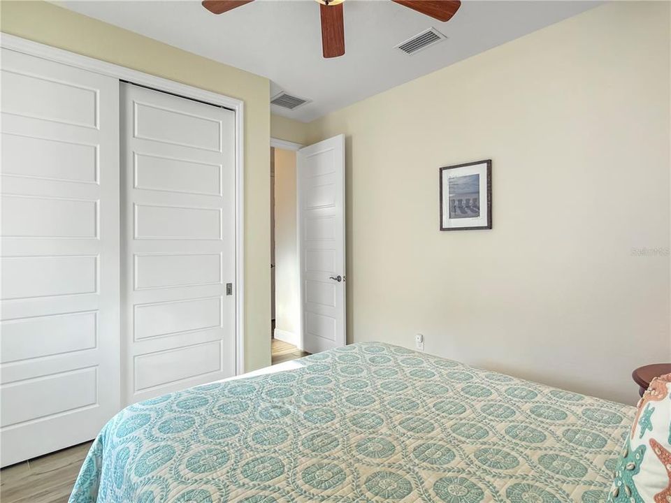 Activo con contrato: $720,000 (3 camas, 3 baños, 2177 Pies cuadrados)