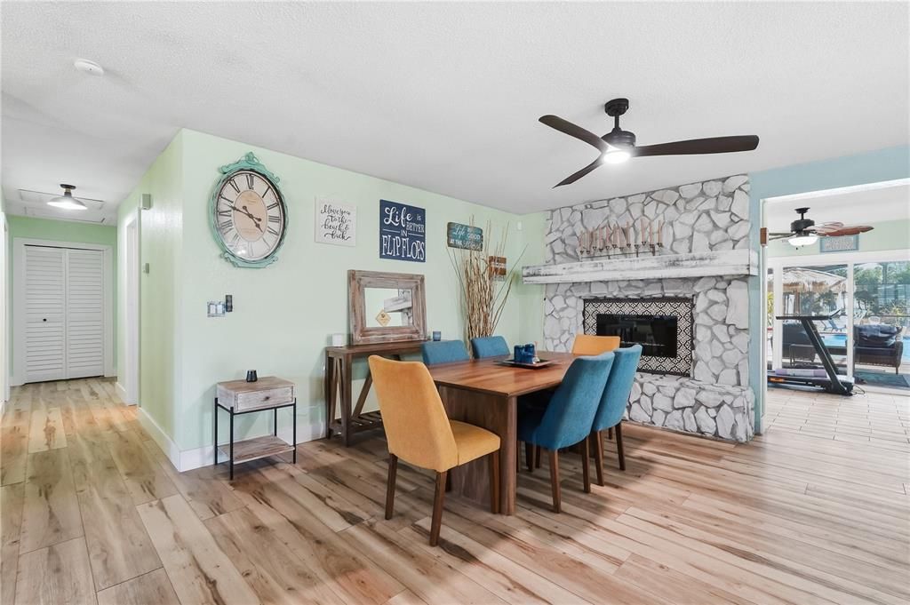 Activo con contrato: $530,000 (4 camas, 3 baños, 1836 Pies cuadrados)