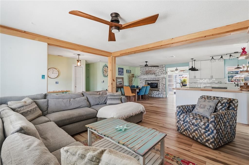 Activo con contrato: $530,000 (4 camas, 3 baños, 1836 Pies cuadrados)