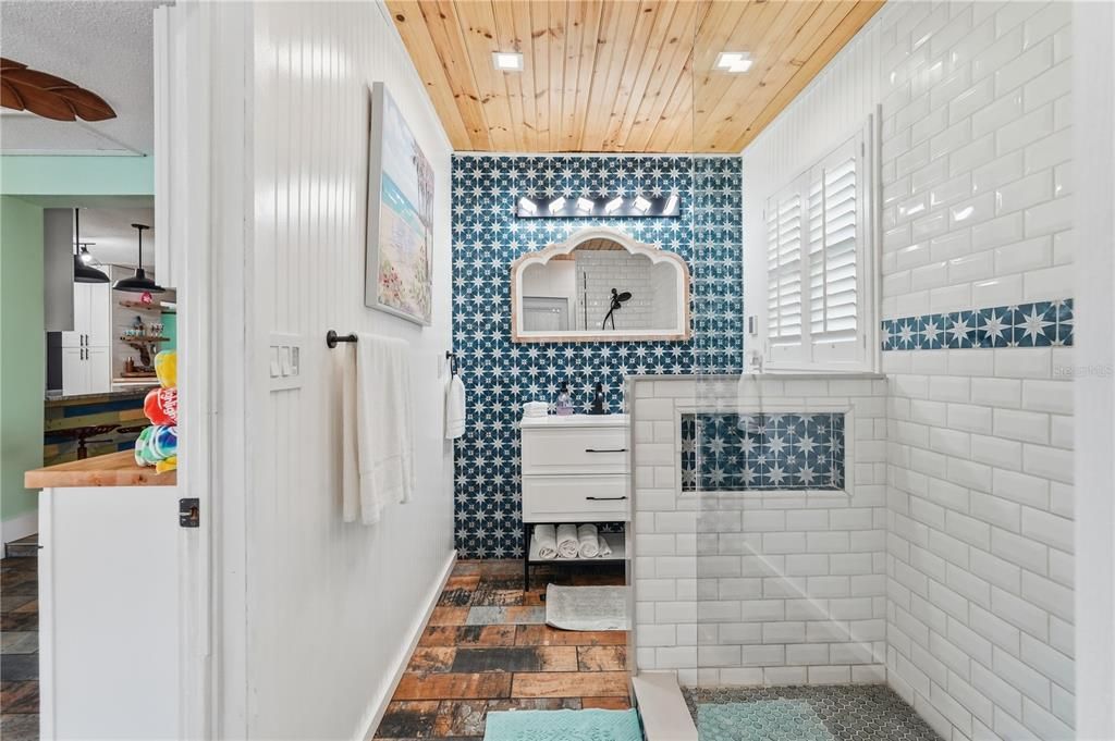 Activo con contrato: $530,000 (4 camas, 3 baños, 1836 Pies cuadrados)