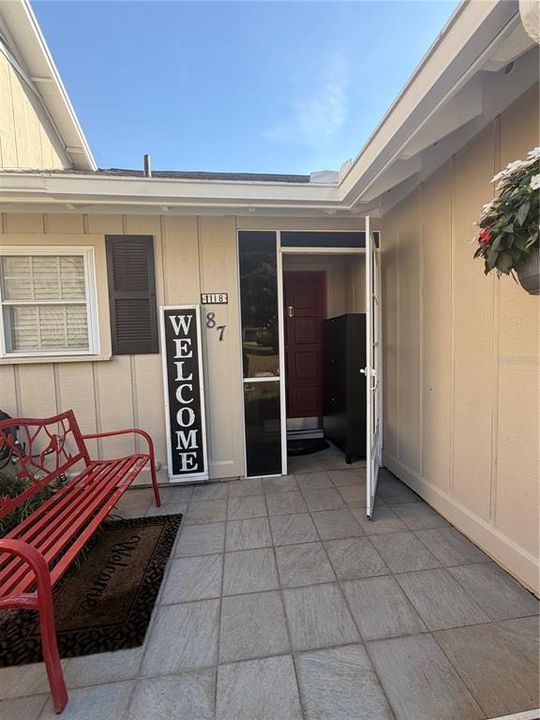 На продажу: $235,000 (2 спален, 2 ванн, 980 Квадратных фут)