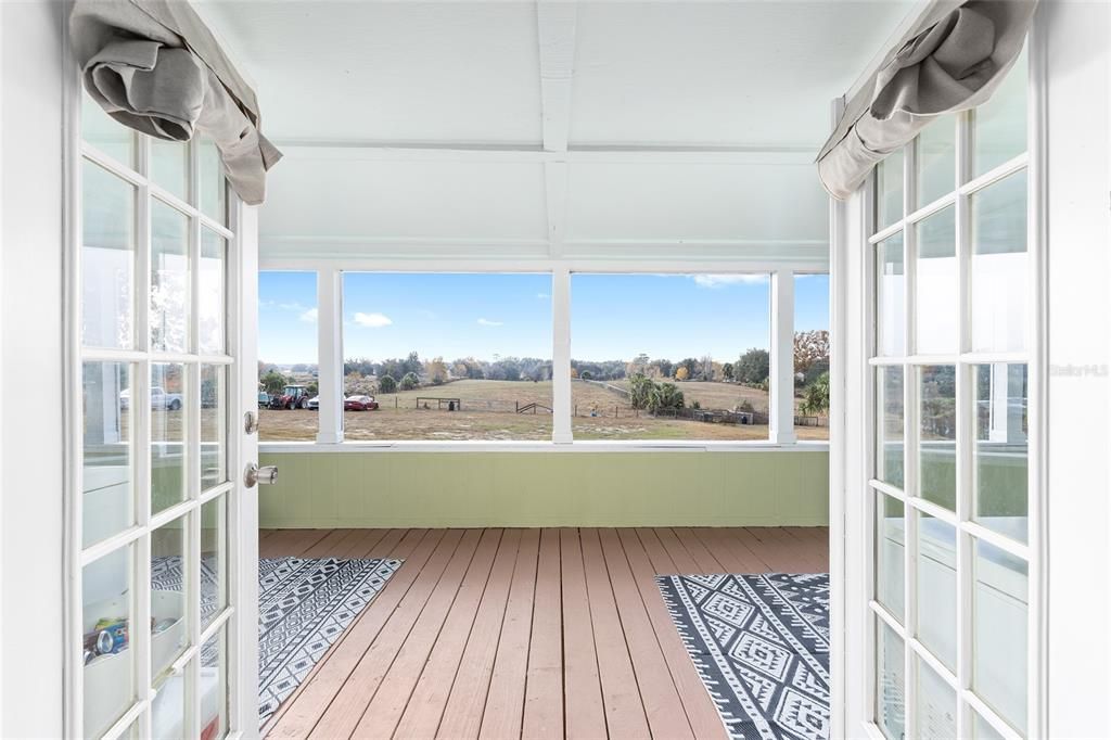 На продажу: $599,900 (3 спален, 2 ванн, 1360 Квадратных фут)