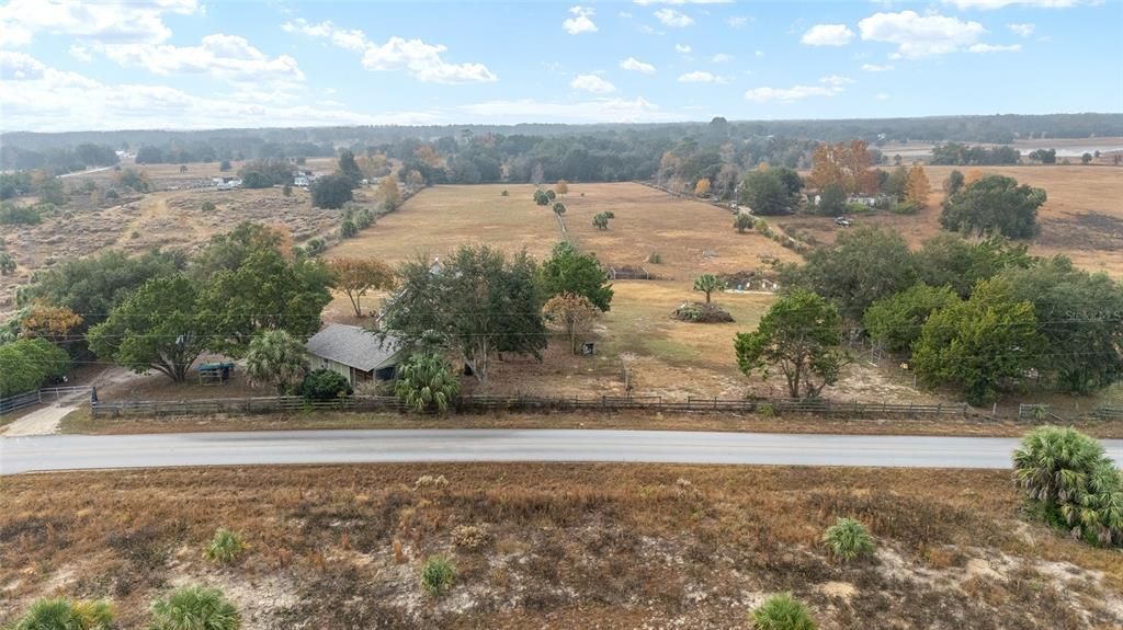 На продажу: $599,900 (3 спален, 2 ванн, 1360 Квадратных фут)