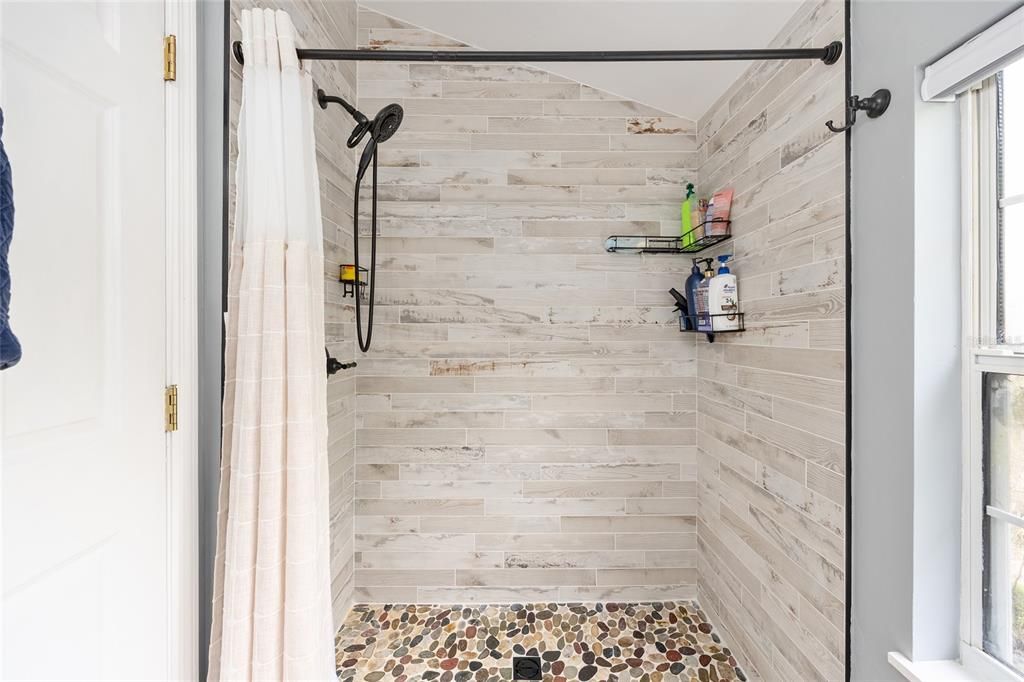 На продажу: $599,900 (3 спален, 2 ванн, 1360 Квадратных фут)