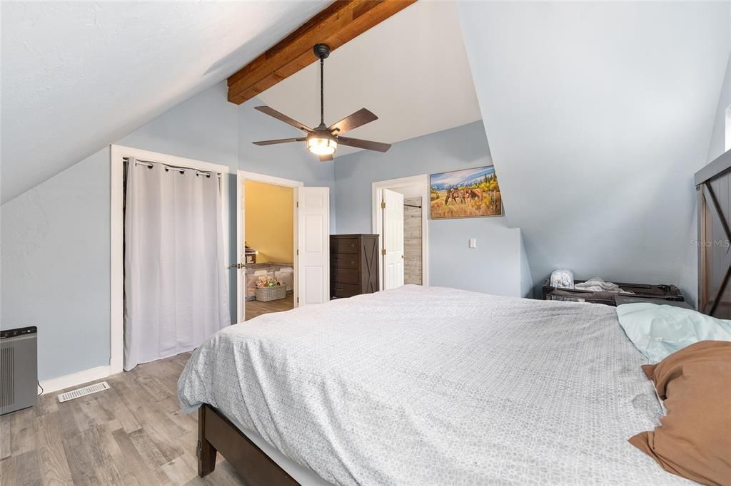 На продажу: $599,900 (3 спален, 2 ванн, 1360 Квадратных фут)