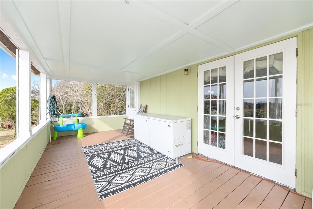 На продажу: $599,900 (3 спален, 2 ванн, 1360 Квадратных фут)