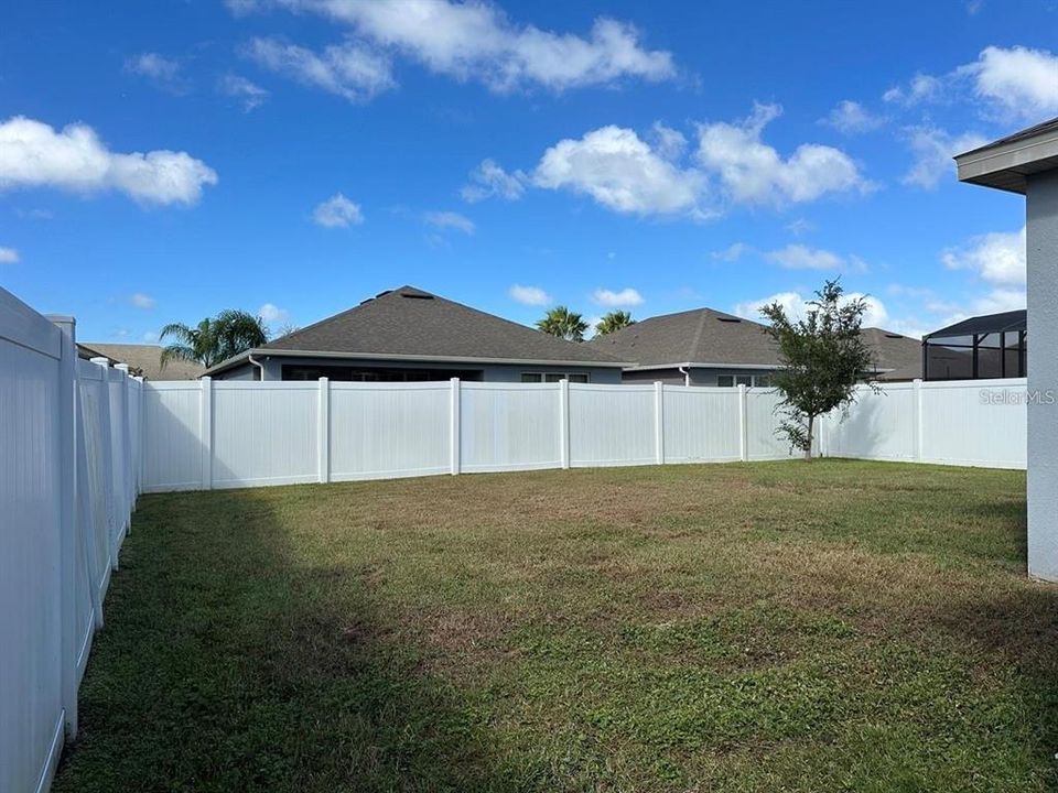 En Venta: $465,000 (4 camas, 2 baños, 1839 Pies cuadrados)