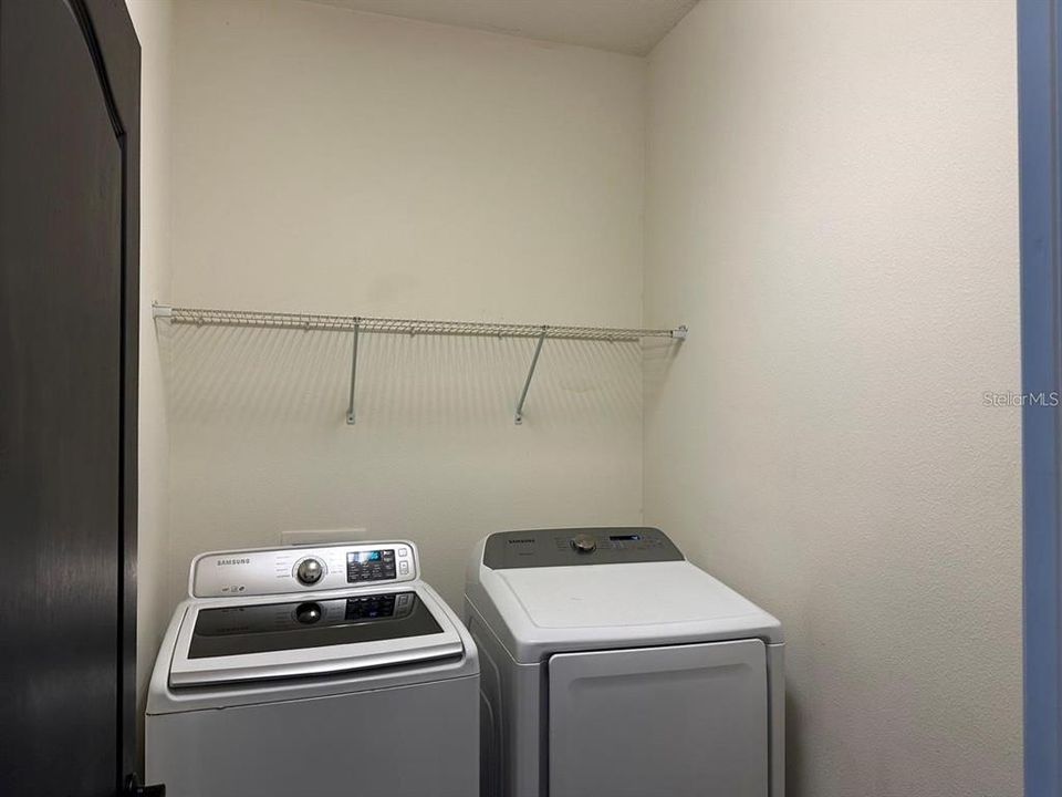 En Venta: $465,000 (4 camas, 2 baños, 1839 Pies cuadrados)