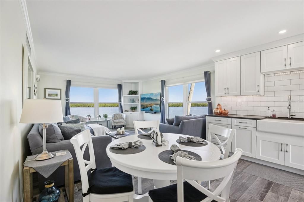 Active With Contract: $625,000 (2 beds, 2 baths, 1376 Square Feet)