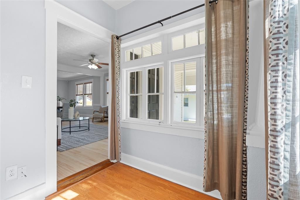 For Sale: $425,000 (3 beds, 2 baths, 1433 Square Feet)