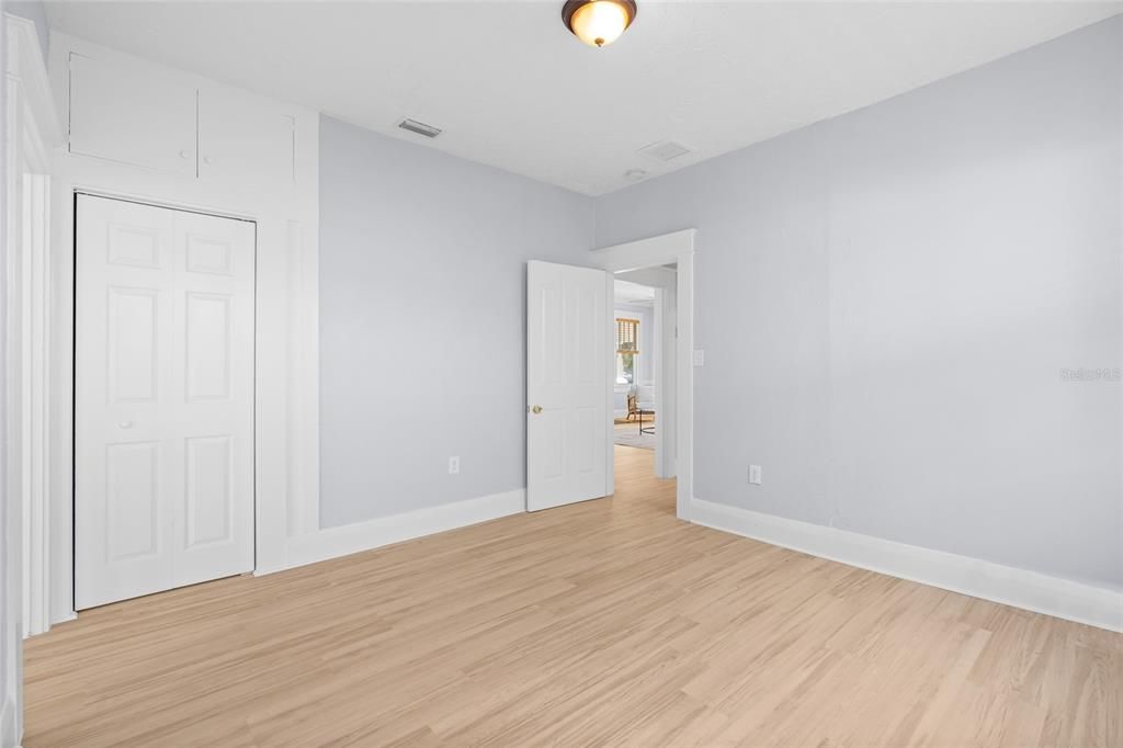 For Sale: $425,000 (3 beds, 2 baths, 1433 Square Feet)