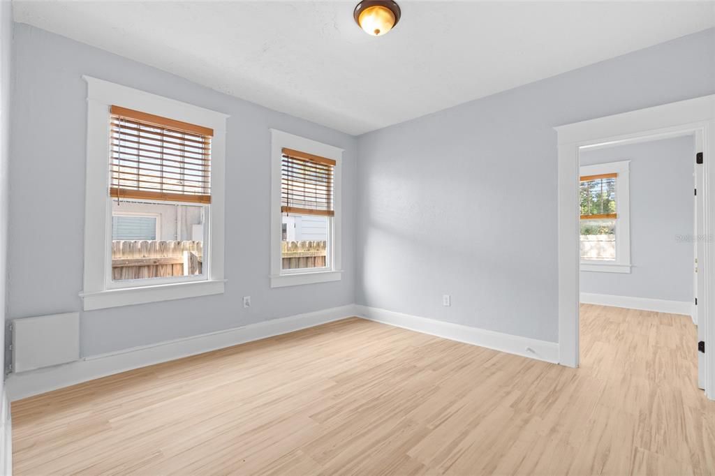 For Sale: $425,000 (3 beds, 2 baths, 1433 Square Feet)