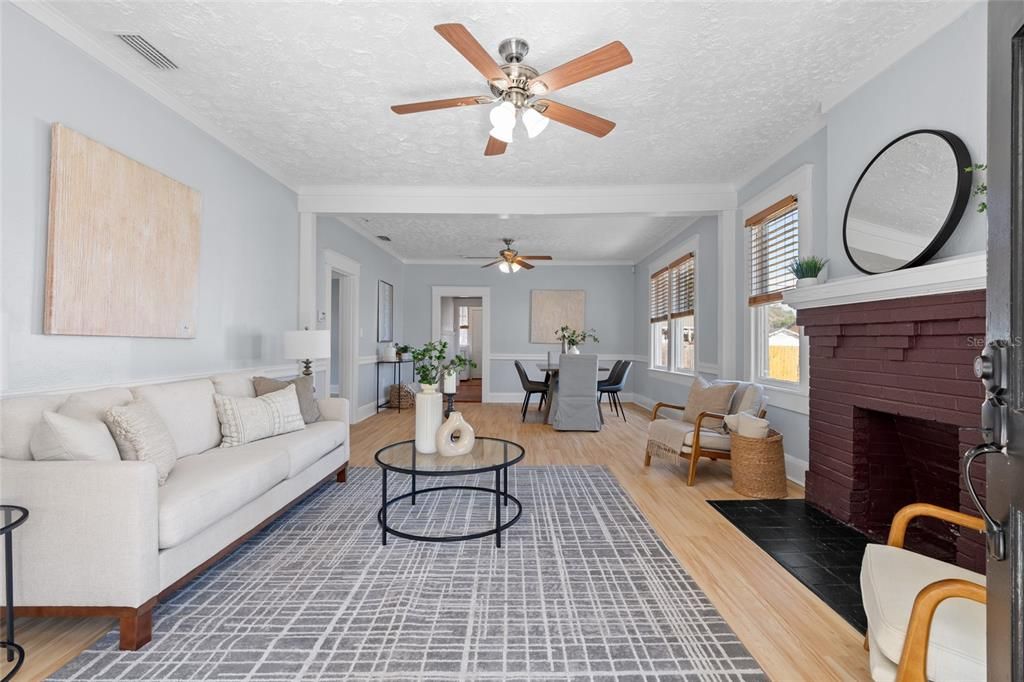 For Sale: $425,000 (3 beds, 2 baths, 1433 Square Feet)