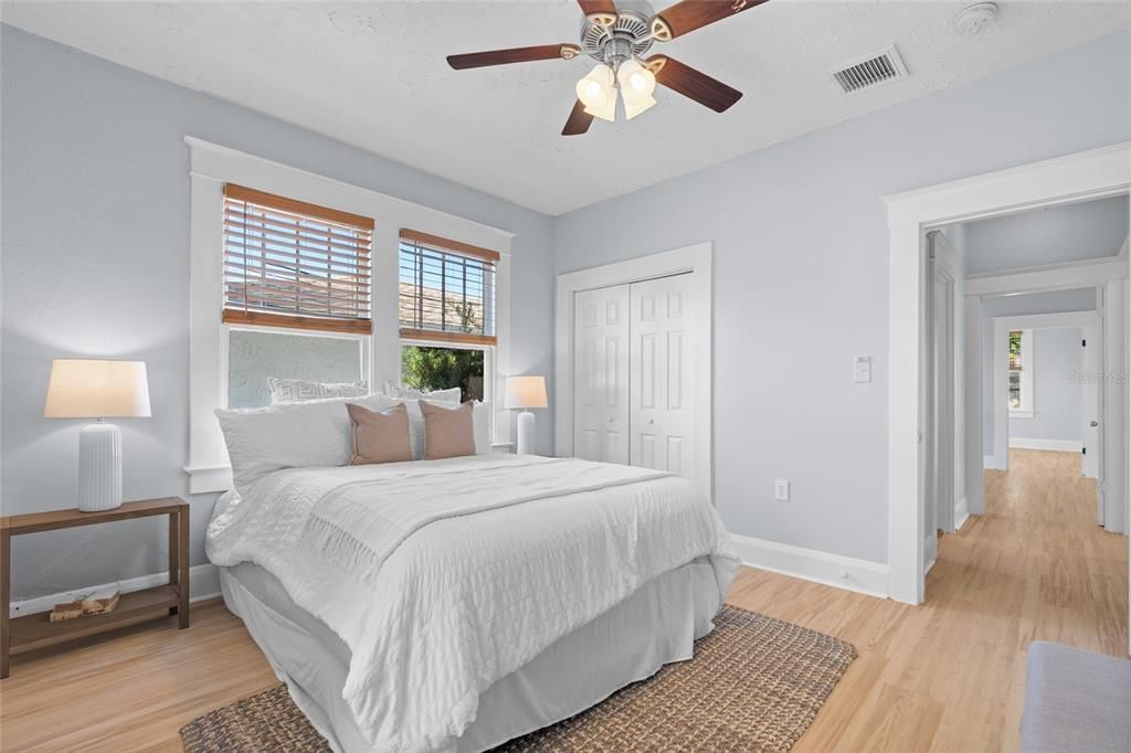 For Sale: $425,000 (3 beds, 2 baths, 1433 Square Feet)