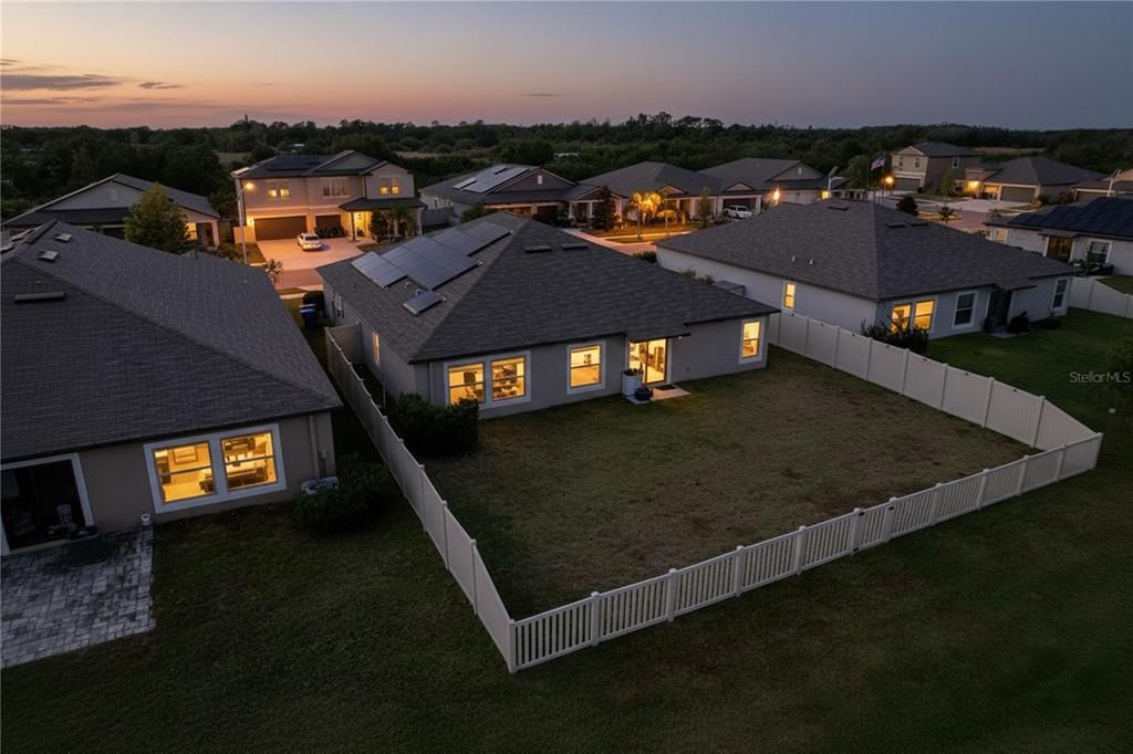 En Venta: $440,000 (4 camas, 2 baños, 2270 Pies cuadrados)